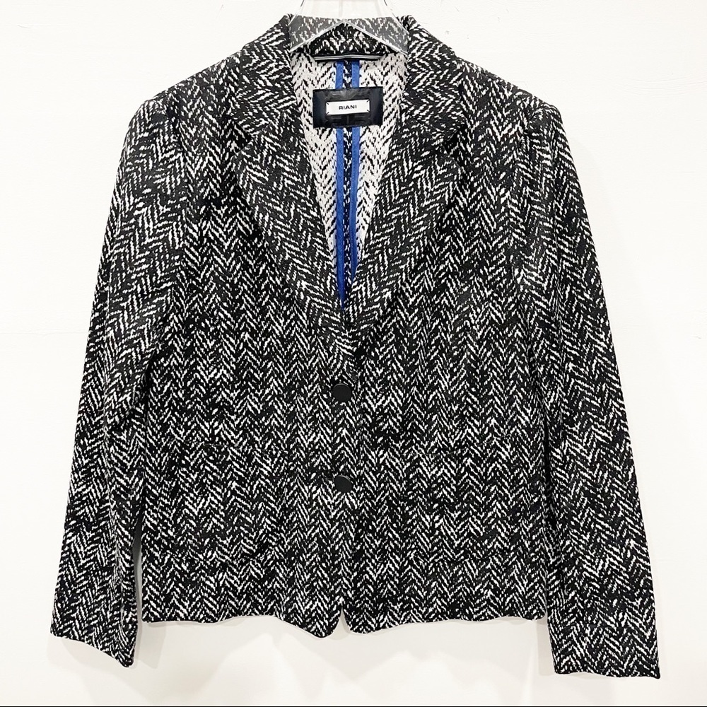 Riani Chevron Cotton Blend 2 Button Blazer Jacket